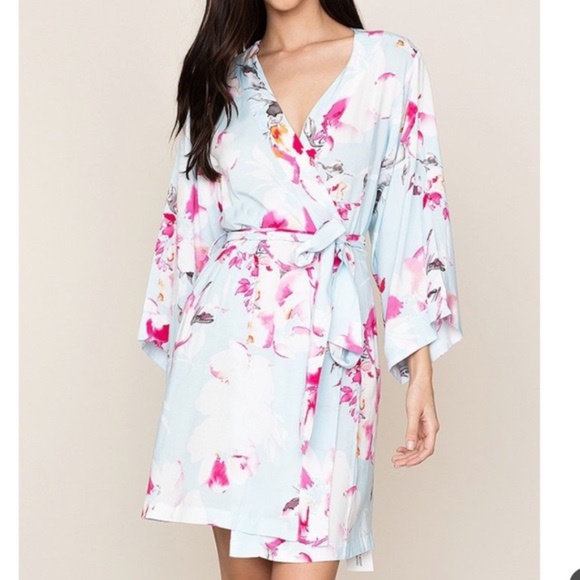 Yumi Kim Dream Lover Robe - Picture 1 of 6